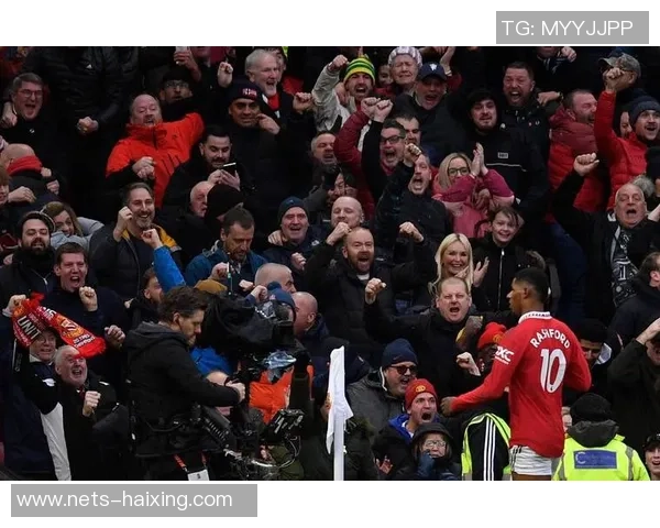 曼联与曼城历史交锋回顾与分析揭示两队恩怨情仇与战术对决